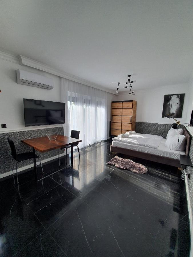 Korda Apartments 斯维诺乌伊希切 外观 照片